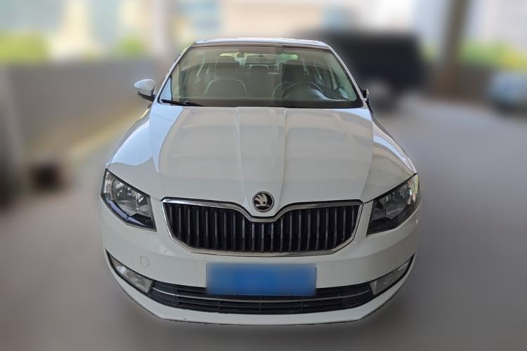 Used Skoda Octavia 2015 1.6L Automatic Yijun Edition Front