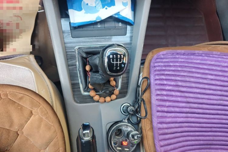 Used Skoda Octavia 2015 1.6L Manual Yijun Edition Gear Lever
