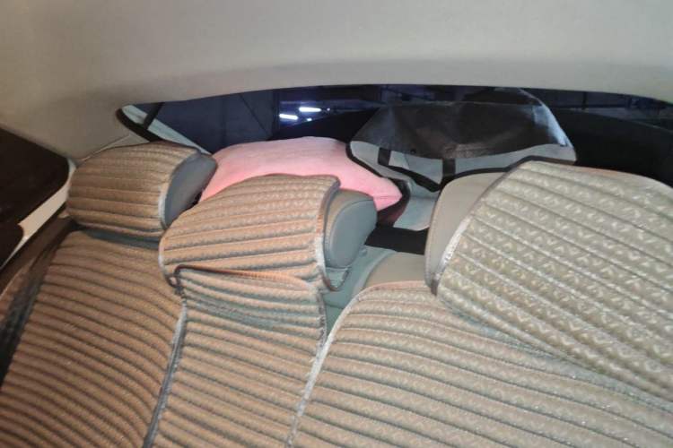 Used Skoda Octavia 2015 1.6L Manual Yijun Edition Headliner