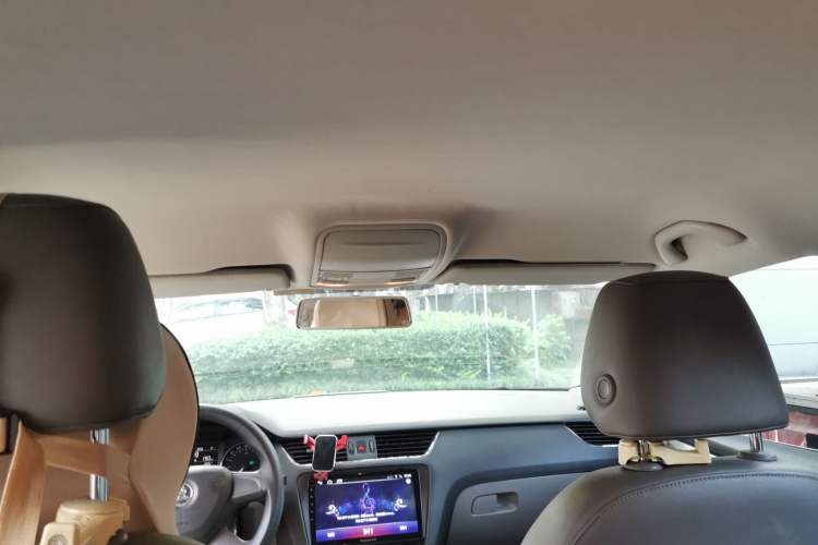 Used Skoda Octavia 2015 1.6L Automatic Yijie Edition Headliner