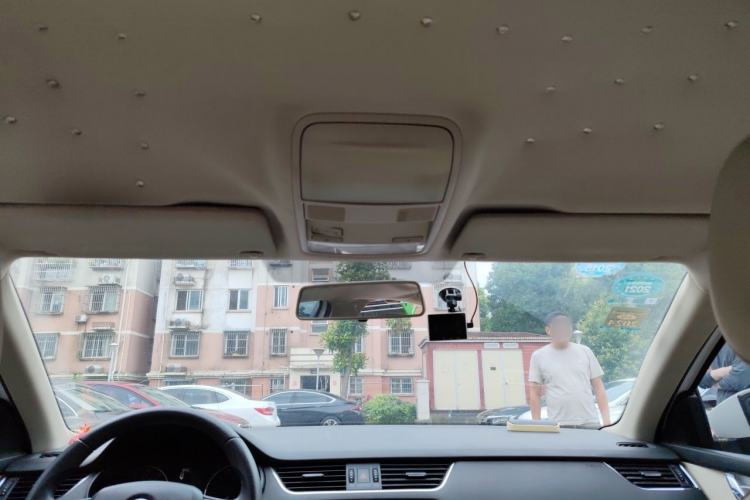 Used Skoda Octavia 2015 1.6L Automatic Yijie Edition Headliner