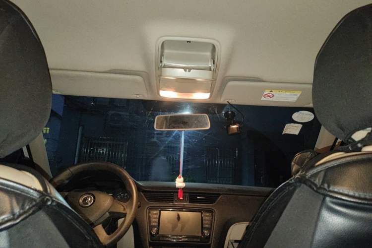 Used Skoda Octavia 2015 1.6L Automatic Yijie Edition Headliner