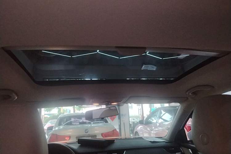 Used Skoda Octavia 2015 1.6L Automatic Yijun Edition Headliner