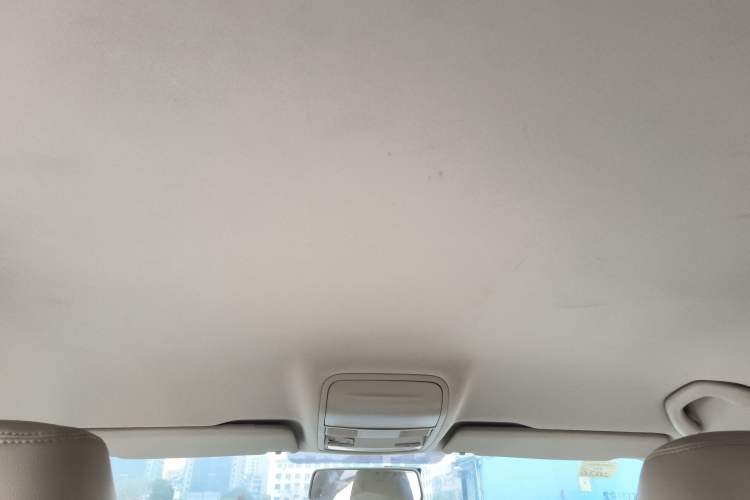 Used Skoda Octavia 2015 1.6L Manual Yijie Edition Headliner