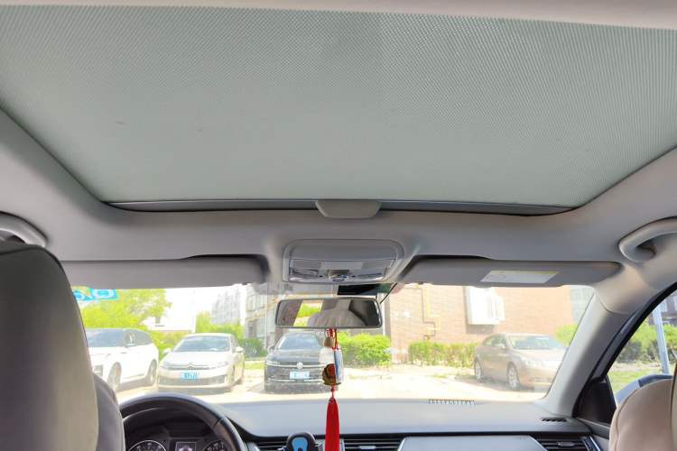 Used Skoda Octavia 2015 1.6L Automatic Yijun Edition Headliner