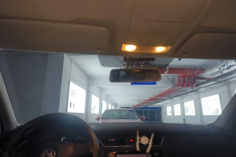Used Skoda Octavia 2015 1.6L Manual Yijie Edition Headliner
