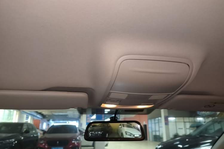 Used Skoda Octavia 2015 1.6L Automatic Yijie Edition Headliner