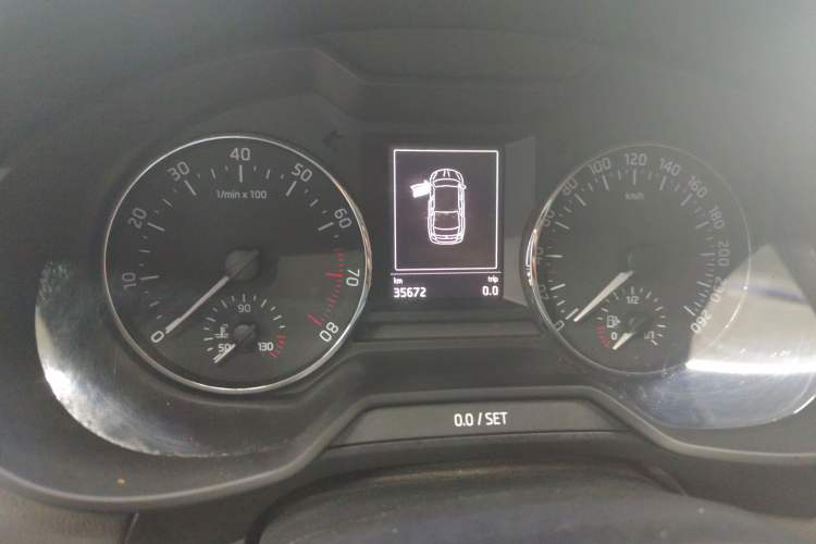 Used Skoda Octavia 2015 1.6L Automatic Yijun Edition Instrument Cluster