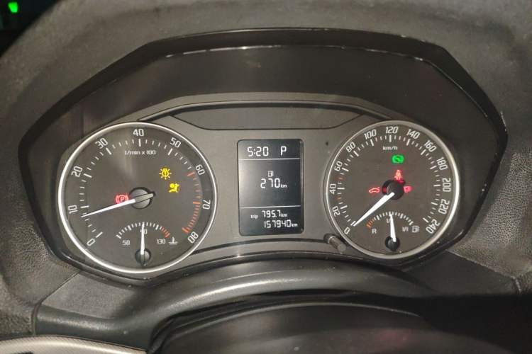Used Skoda Octavia 2015 Classic Model 1.6L Automatic Yijie Version Instrument Cluster