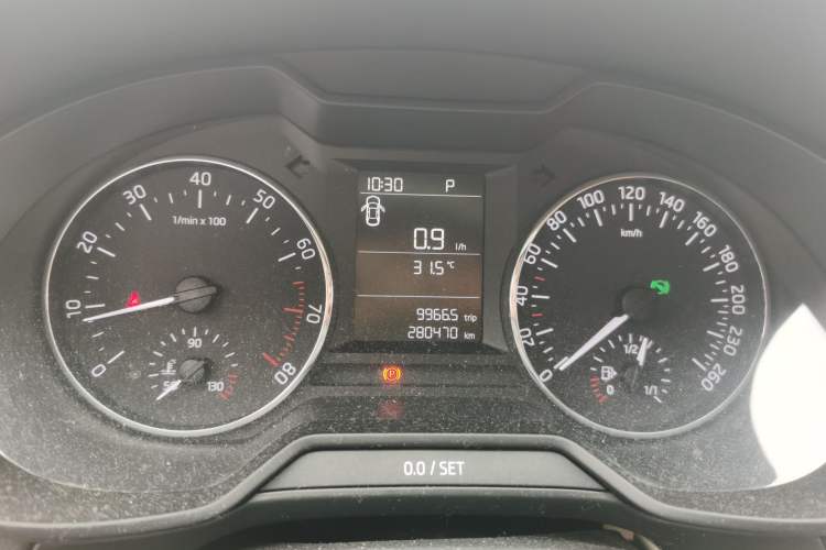 Used Skoda Octavia 2015 1.6L Automatic Yijun Edition Instrument Cluster