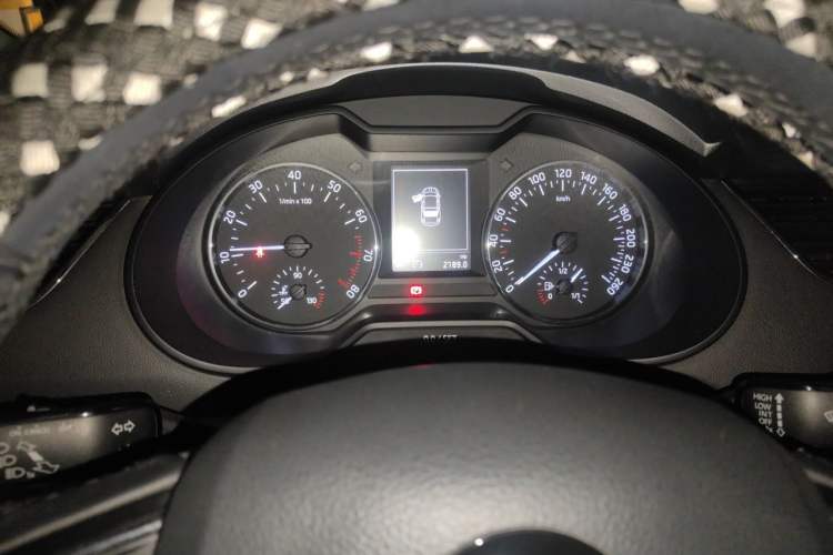 Used Skoda Octavia 2015 1.6L Manual Yijun Edition Instrument Cluster