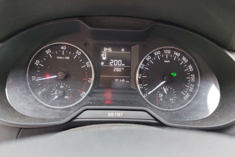 Used Skoda Octavia 2015 1.6L Automatic Yijie Edition Instrument Cluster