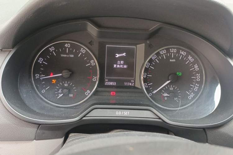 Used Skoda Octavia 2015 1.6L Automatic Yijie Edition Instrument Cluster