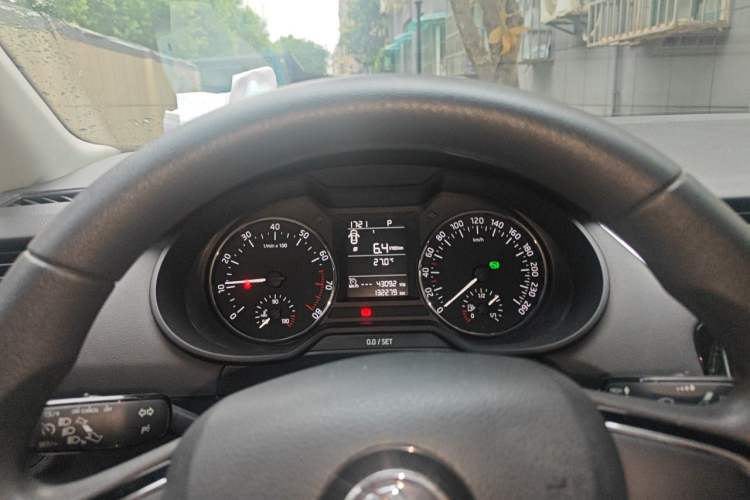 Used Skoda Octavia 2015 1.6L Automatic Yijie Edition Instrument Cluster