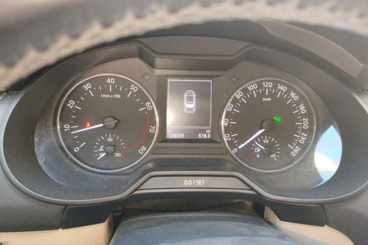 Used Skoda Octavia 2015 1.6L Automatic Yijie Edition Instrument Cluster