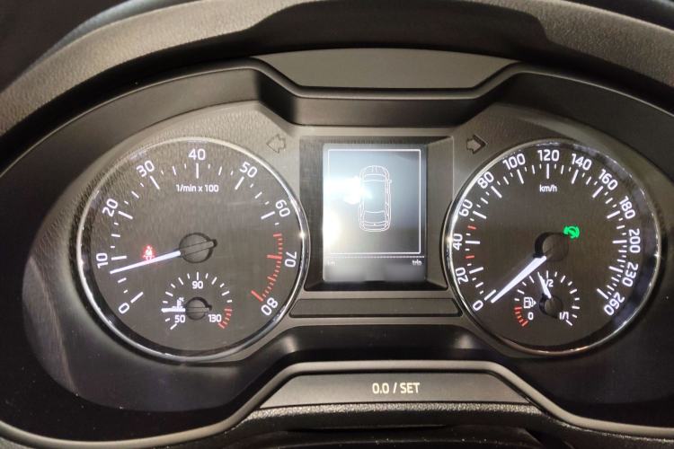 Used Skoda Octavia 2015 1.8T Yizhen Travel Edition Instrument Cluster