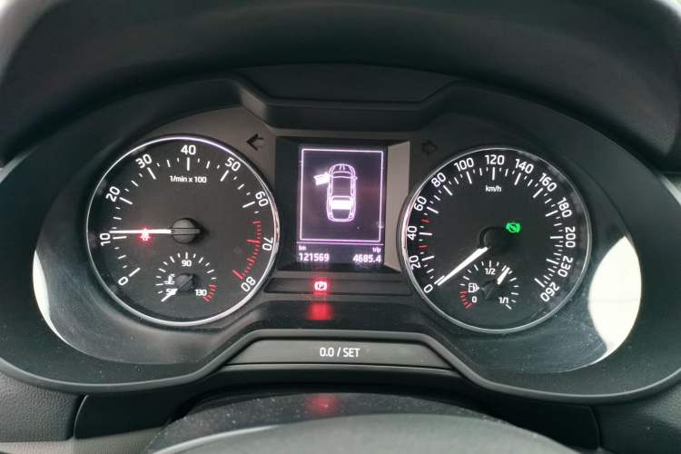 Used Skoda Octavia 2015 1.6L Automatic Yijun Edition Instrument Cluster