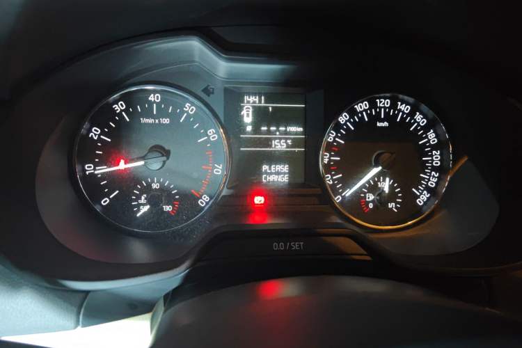 Used Skoda Octavia 2015 1.6L Manual Yijie Edition Instrument Cluster