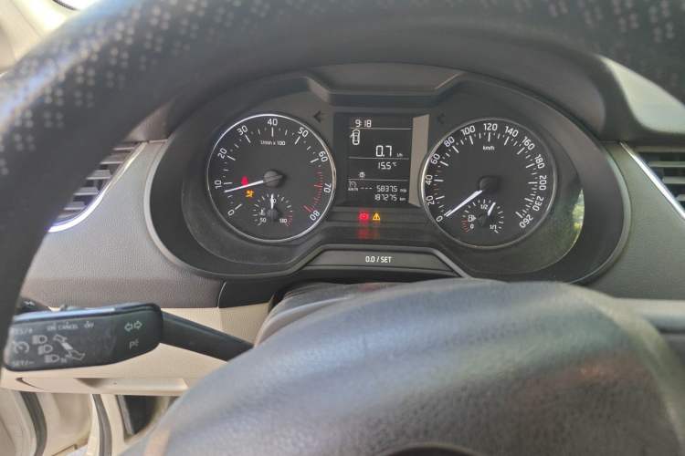 Used Skoda Octavia 2015 1.6L Manual Yijie Edition Instrument Cluster