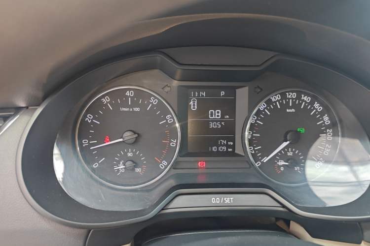 Used Skoda Octavia 2015 1.6L Automatic Yijie Edition Instrument Cluster