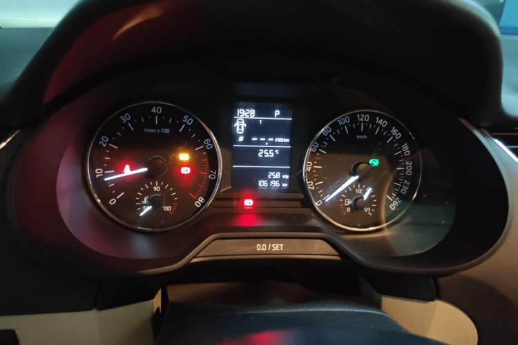 Used Skoda Octavia 2015 1.6L Automatic Yijie Edition Instrument Cluster