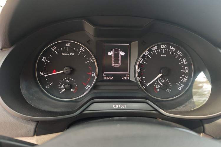 Used Skoda Octavia 2015 1.6L Automatic Yijun Edition Instrument Cluster