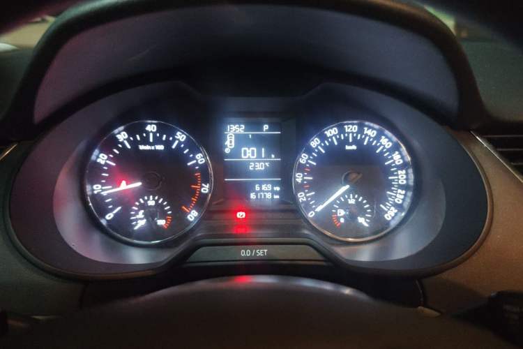 Used Skoda Octavia 2015 1.6L Automatic Yijie Edition Instrument Cluster