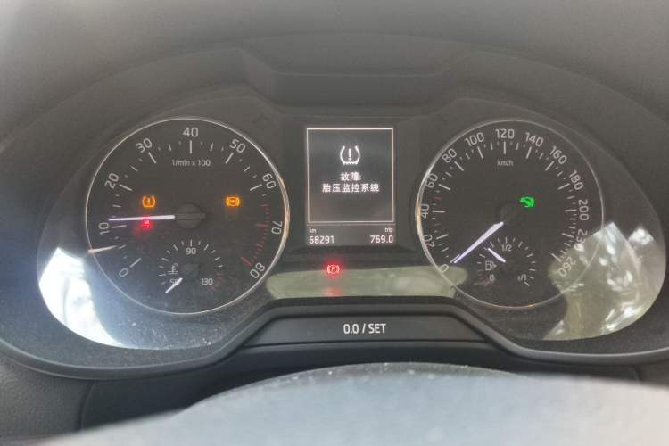 Used Skoda Octavia 2015 1.6L Automatic Yijie Edition Instrument Cluster