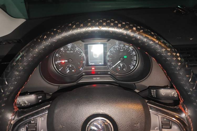 Used Skoda Octavia 2015 1.6L Automatic Yijun Edition Instrument Cluster