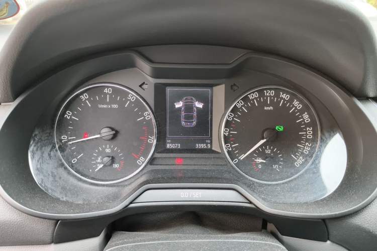 Used Skoda Octavia 2015 1.6L Automatic Yijun Edition Instrument Cluster