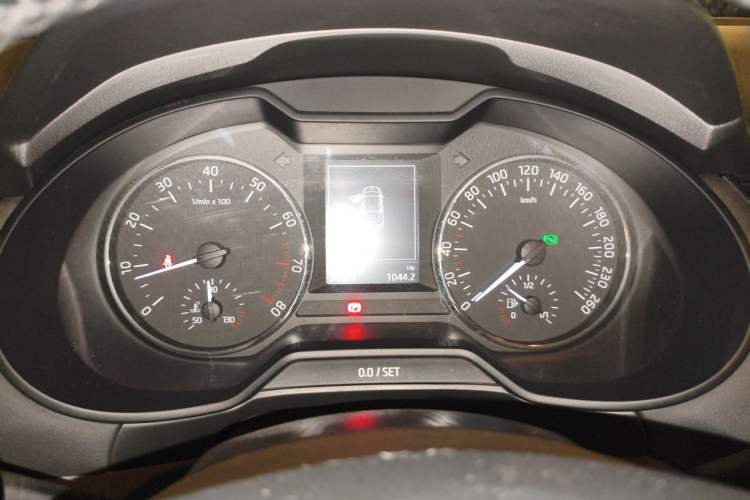 Used Skoda Octavia 2015 1.6L Automatic Yijun Edition Instrument Cluster