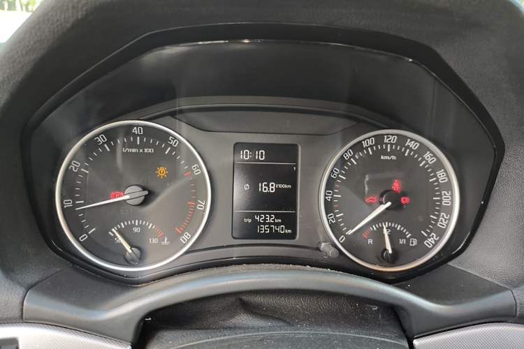 Used Skoda Octavia 2015 Classic Model 1.6L Manual Eado Version Instrument Cluster