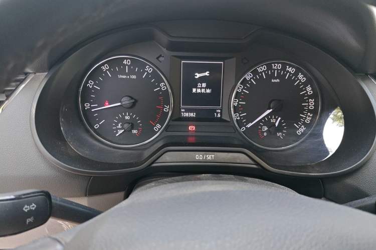 Used Skoda Octavia 2015 1.6L Automatic Yijun Edition Instrument Cluster