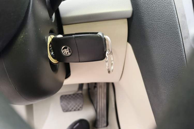 Used Skoda Octavia 2015 Classic Model 1.6L Automatic Yijie Version Interior 1