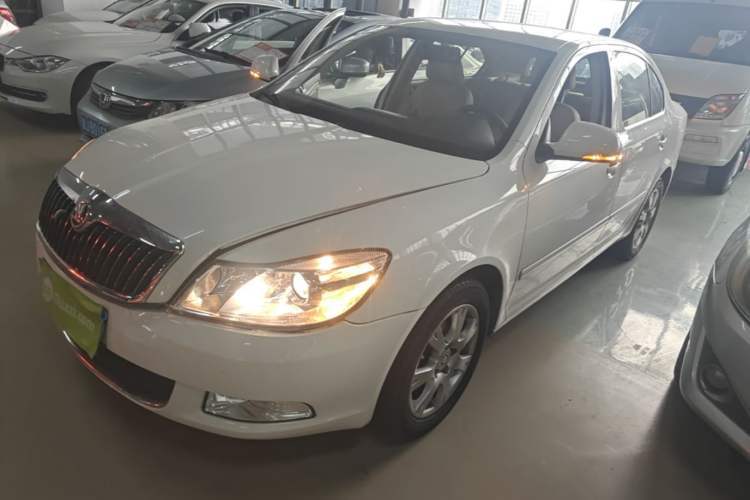 Used Skoda Octavia 2015 Classic Model 1.6L Automatic Yijie Version Guazi used car, China used car export, Used car for sale, Used  cars, Cheapest cars for sale