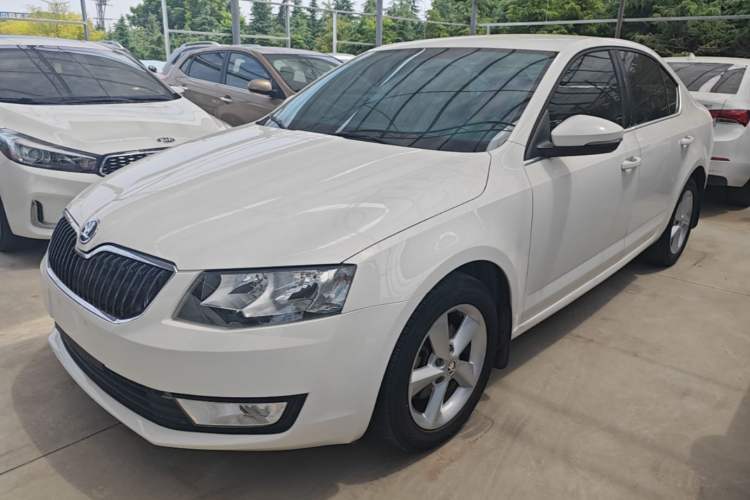 Used Skoda Octavia 2015 1.6L Automatic Yijie Edition Guazi used car, China used car export, Used car for sale, Used  cars, Cheapest cars for sale