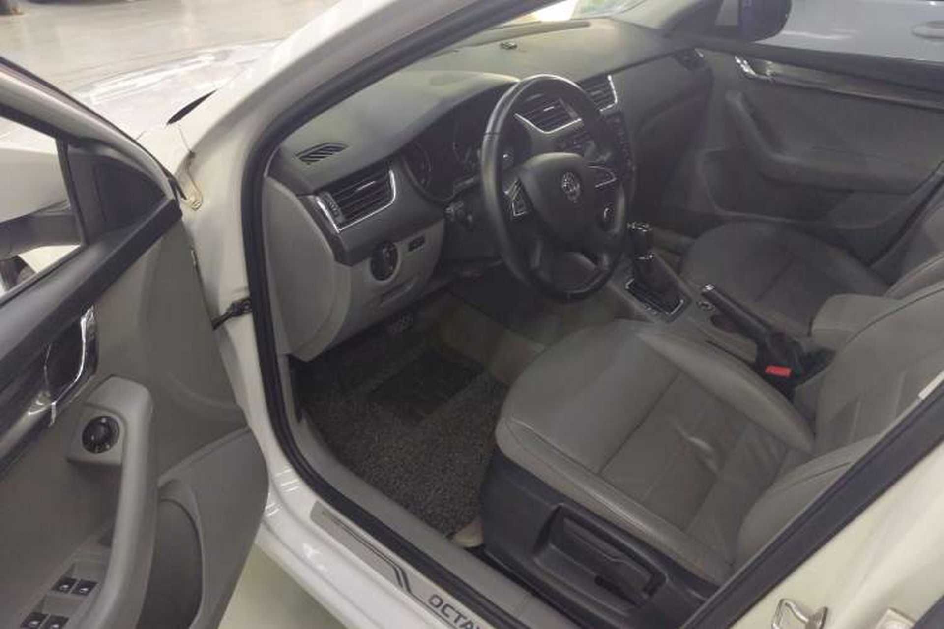 Used Skoda Octavia 2015 1.6L Automatic Yijun Edition Left Front Seat