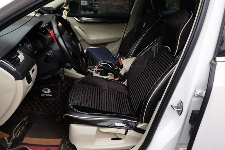 Used Skoda Octavia 2015 1.6L Manual Yijun Edition Left Front Seat