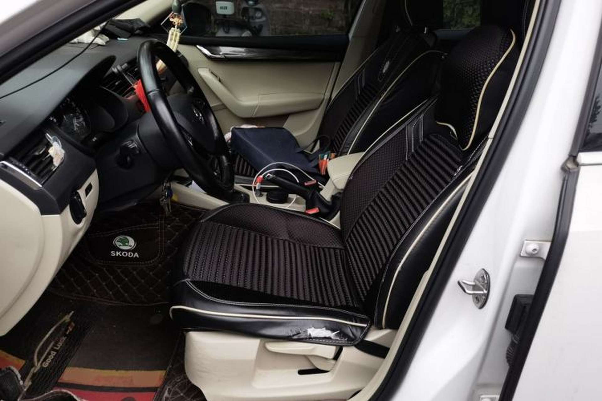 Used Skoda Octavia 2015 1.6L Manual Yijun Edition Left Front Seat