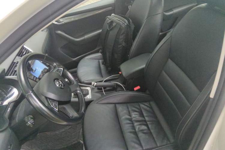 Used Skoda Octavia 2015 1.6L Automatic Yijun Edition Left Front Seat