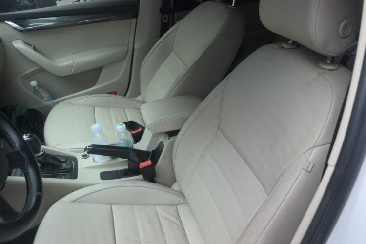 Used Skoda Octavia 2015 1.6L Automatic Yijun Edition Left Front Seat