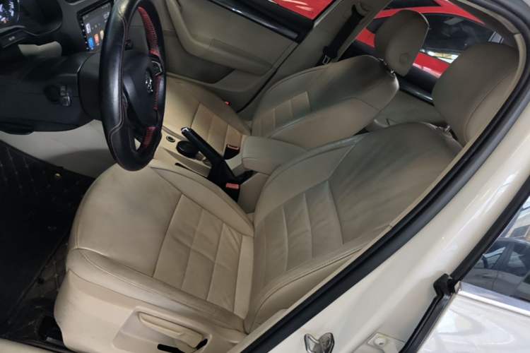 Used Skoda Octavia 2015 1.6L Automatic Yijun Edition Left Front Seat