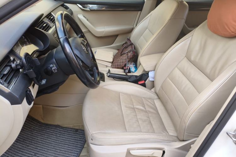 Used Skoda Octavia 2015 1.6L Automatic Yijie Edition Left Front Seat