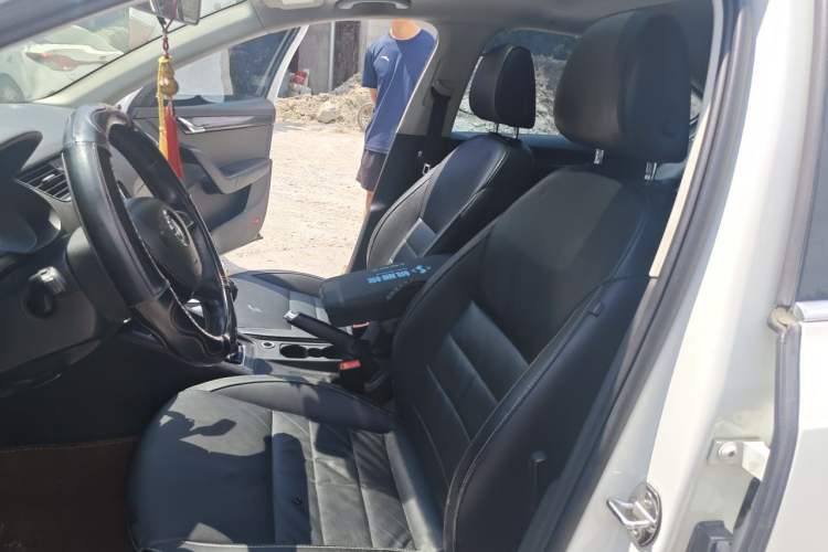 Used Skoda Octavia 2015 1.6L Manual Yijun Edition Left Front Seat