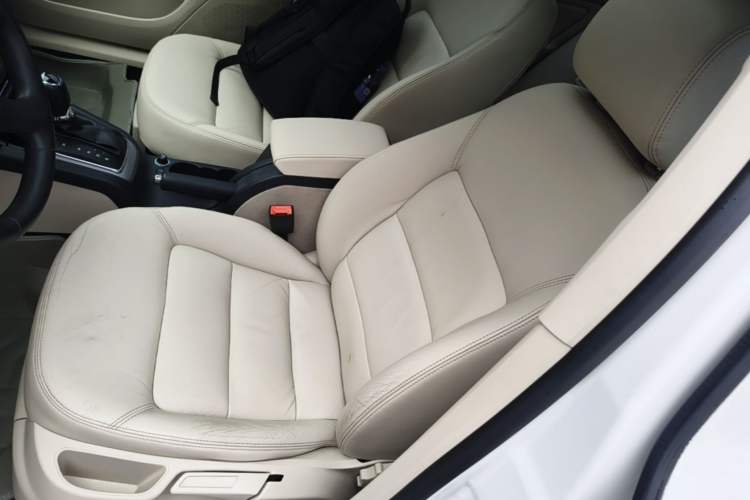 Used Skoda Octavia 2015 Classic Model 1.6L Automatic Yijie Version Left Front Seat