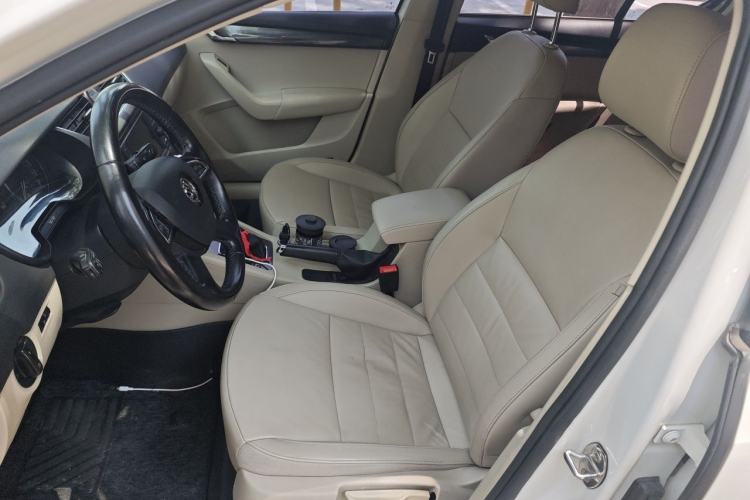 Used Skoda Octavia 2015 1.6L Automatic Yijun Edition Left Front Seat