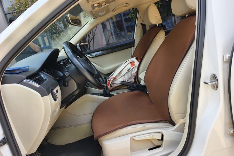Used Skoda Octavia 2015 1.6L Manual Yijun Edition Left Front Seat