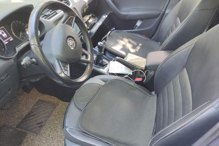 Used Skoda Octavia 2015 1.6L Manual Yijun Edition Left Front Seat