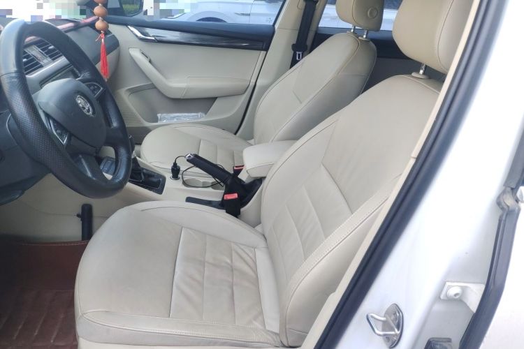 Used Skoda Octavia 2015 1.4TSI DSG Yijun Edition Left Front Seat