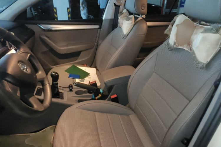 Used Skoda Octavia 2015 1.6L Manual Yijie Edition Left Front Seat